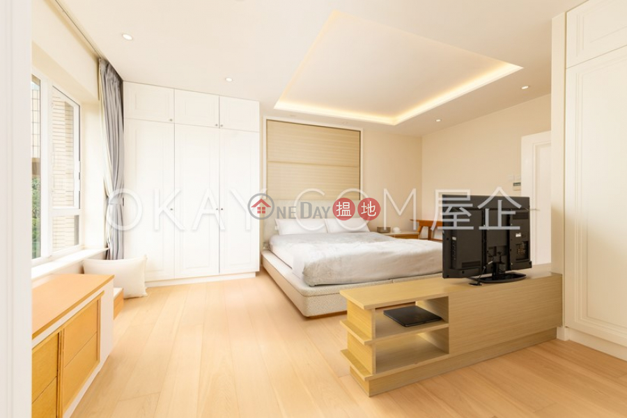 Efficient 4 bedroom with balcony & parking | For Sale 8A Old Peak Road | Central District Hong Kong Sales, HK$ 95M