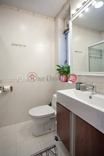 Property Search Hong Kong | OneDay | Residential | Rental Listings | Elegant 3 bedroom in North Point | Rental