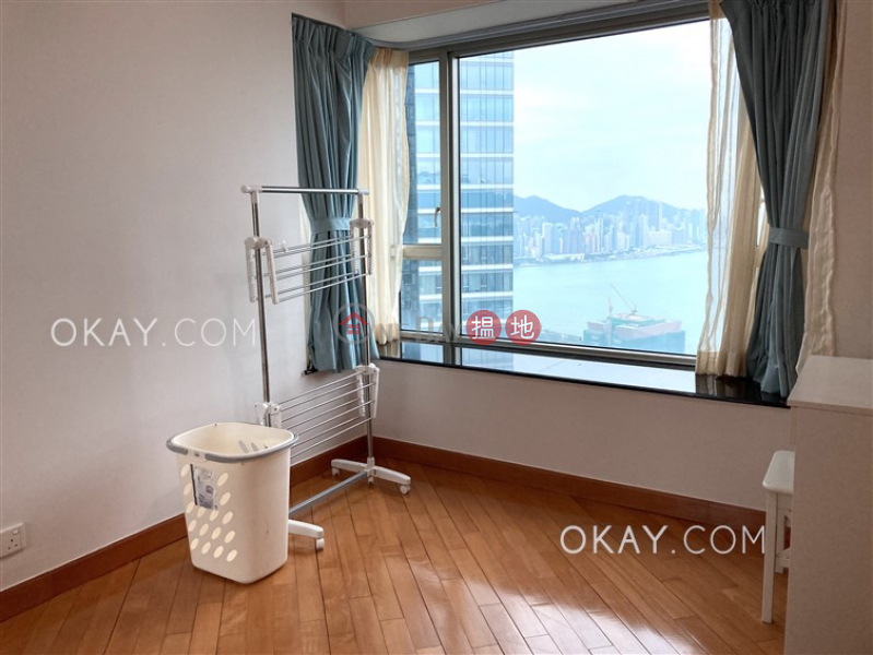 香港搵樓|租樓|二手盤|買樓| 搵地 | 住宅-出租樓盤|4房3廁,極高層,星級會所,露台《擎天半島2期1座出租單位》