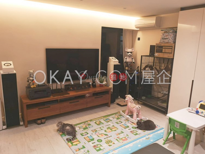 Lovely 3 bedroom in Mid-levels West | For Sale | Corona Tower 嘉景臺 Sales Listings