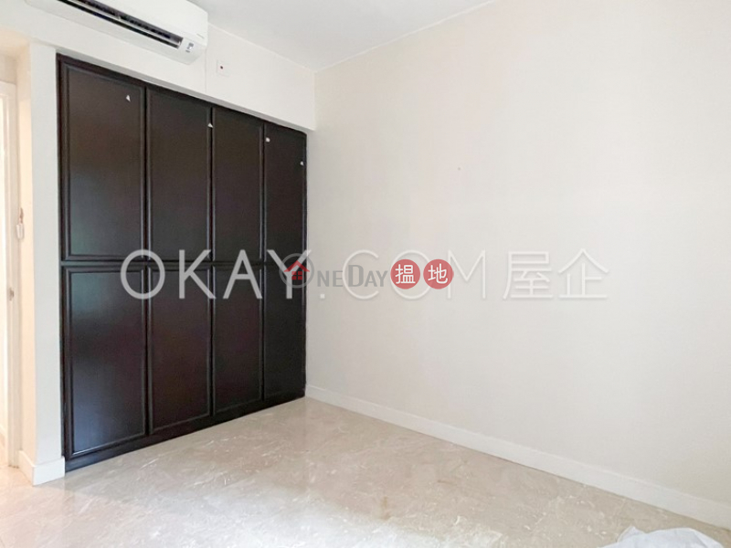 Gorgeous 3 bedroom with parking | Rental, Dynasty Court 帝景園 Rental Listings | Central District (OKAY-R13087)