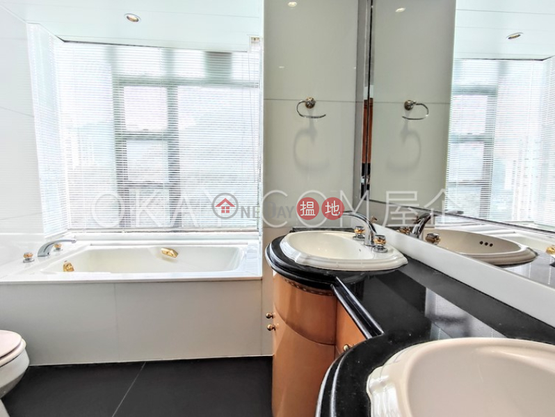 Lovely 3 bedroom on high floor | Rental, Fairlane Tower 寶雲山莊 Rental Listings | Central District (OKAY-R18075)