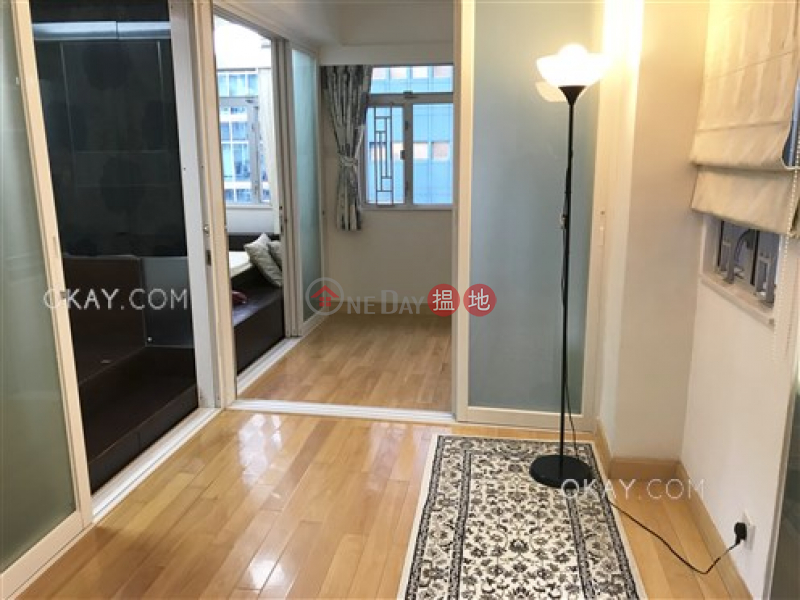 Practical 2 bedroom in Wan Chai | Rental, Kin Lee Building 建利大樓 Rental Listings | Wan Chai District (OKAY-R315202)