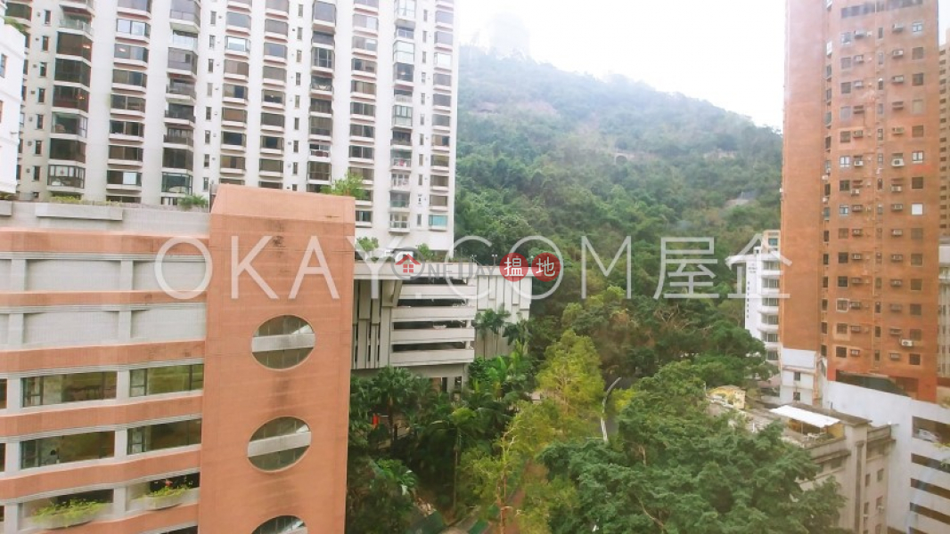 Property Search Hong Kong | OneDay | Residential | Sales Listings | Elegant penthouse with rooftop, balcony | For Sale