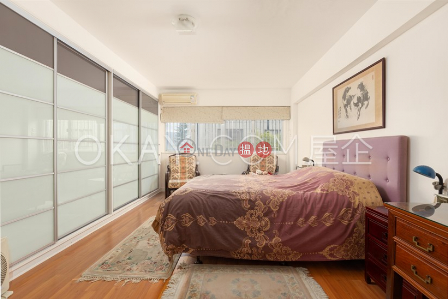 HK$ 35M Parisian, Southern District | Rare 3 bedroom with parking | For Sale