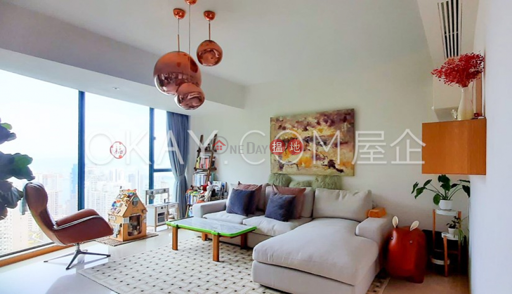 Unique 3 bedroom on high floor with parking | Rental | Hillsborough Court 曉峰閣 Rental Listings