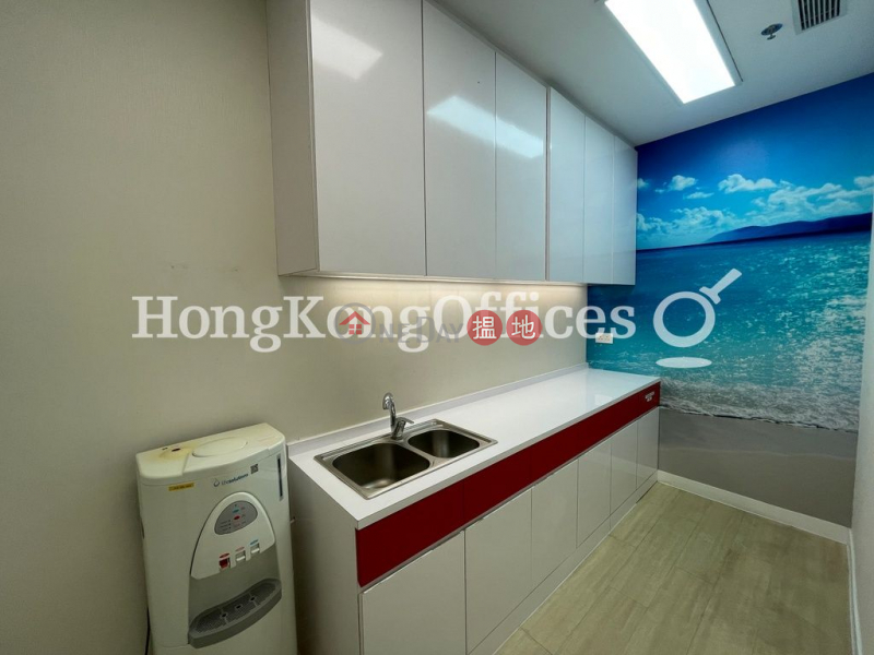 Property Search Hong Kong | OneDay | Office / Commercial Property | Rental Listings Office Unit for Rent at World Trade Centre