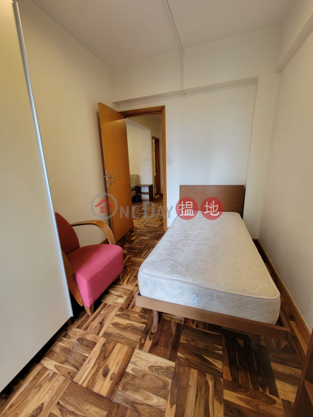 Property for Rent at Mosque Junction Street Mid-Levels - Three Bedrooms in Walk-up Building | Kar Ling House 嘉寧樓 Rental Listings