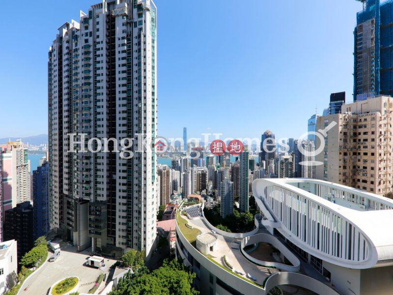 Property Search Hong Kong | OneDay | Residential | Rental Listings | 3 Bedroom Family Unit for Rent at Savoy Court
