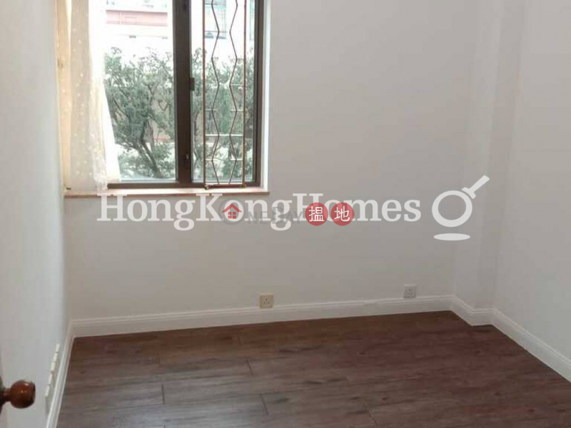 3 Bedroom Family Unit for Rent at Blue Pool Court - Holly Road | Blue Pool Court - Holly Road 藍塘別墅 - 冬青道 Rental Listings