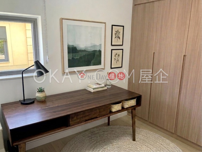HK$ 16.5M Block 45-48 Baguio Villa | Western District Efficient 2 bedroom with parking | For Sale