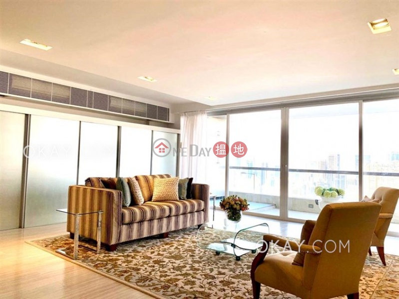 Efficient 3 bedroom with parking | For Sale | Evergreen Villa 松柏新邨 Sales Listings