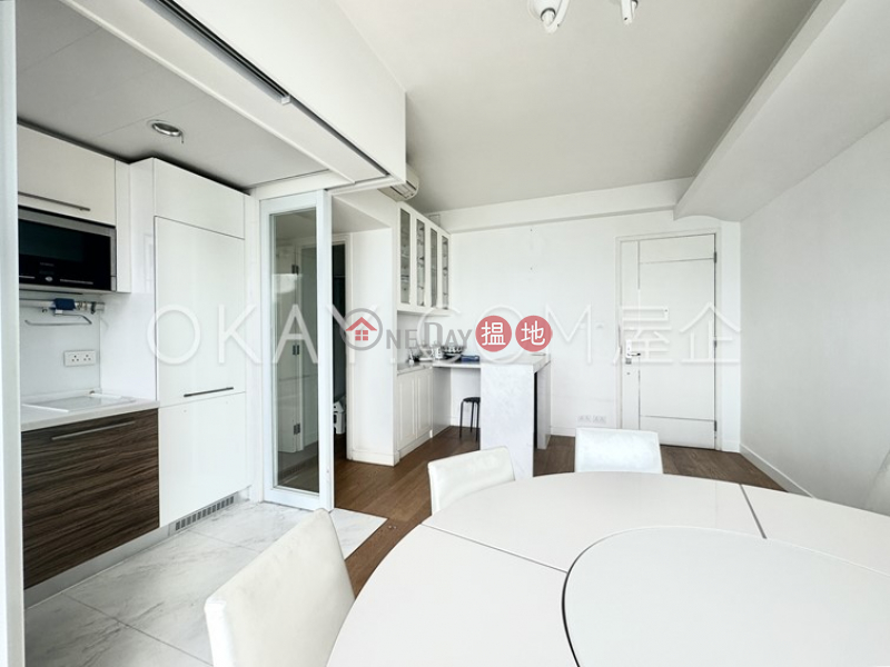 Tasteful 2 bed on high floor with sea views & balcony | For Sale | Belcher\'s Hill 寶雅山 Sales Listings