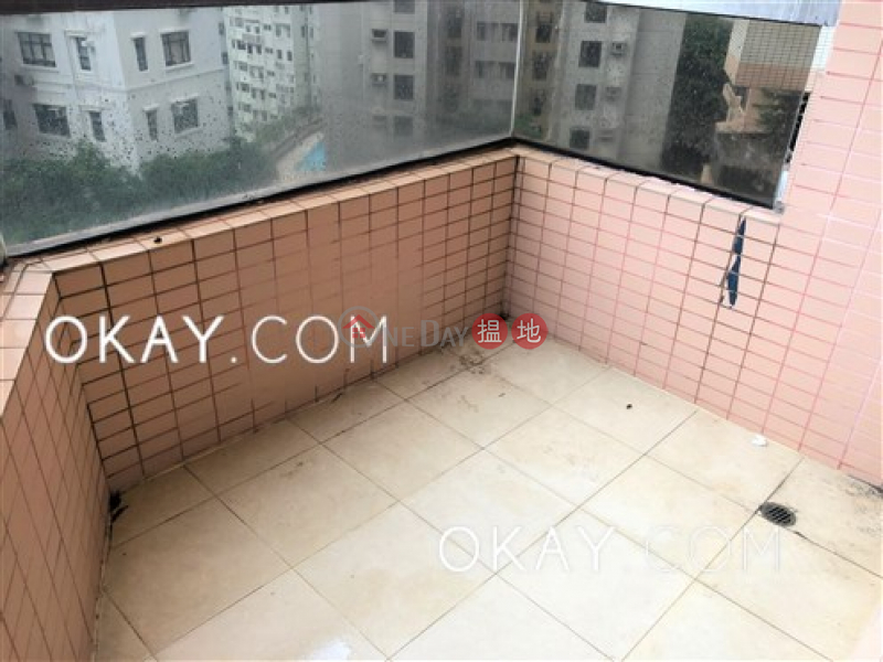 Popular 3 bedroom with balcony & parking | For Sale | Kingsford Height 瓊峰臺 Sales Listings