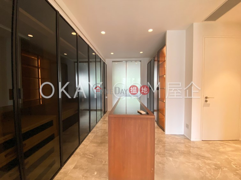 HK$ 178M, Pokfulam Peak | Western District Rare house with rooftop, terrace | For Sale