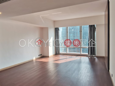 Popular 1 bedroom with sea views | Rental | Convention Plaza Apartments 會展中心會景閣 _0