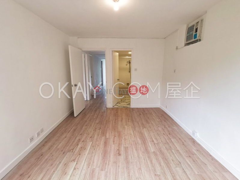 Tasteful 3 bedroom with balcony & parking | For Sale | Greenery Garden 怡林閣A-D座 Sales Listings