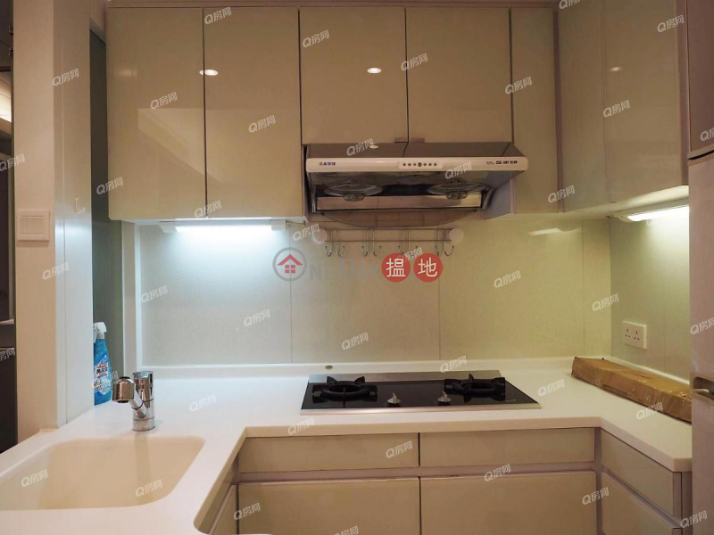 Property Search Hong Kong | OneDay | Residential Rental Listings, Yee Fung Building | High Floor Flat for Rent