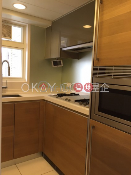 Charming 2 bedroom on high floor with balcony | Rental | 108 Hollywood Road | Central District | Hong Kong, Rental HK$ 25,000/ month