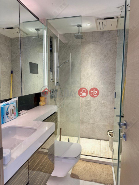 HK$ 10M, Harbour Pinnacle, Yau Tsim Mong One room in Harbour Pinnacle