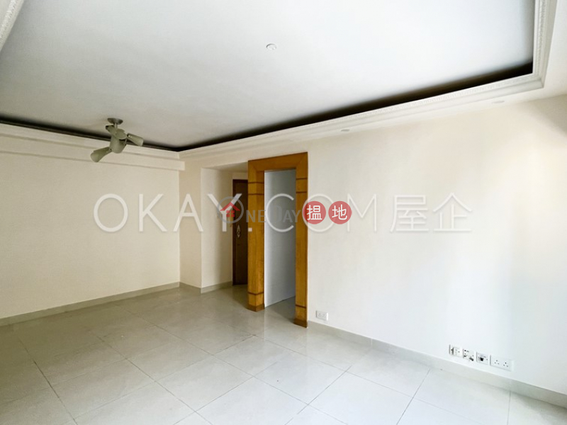 HK$ 31,800/ month, Village Tower | Wan Chai District Luxurious 3 bedroom with balcony | Rental