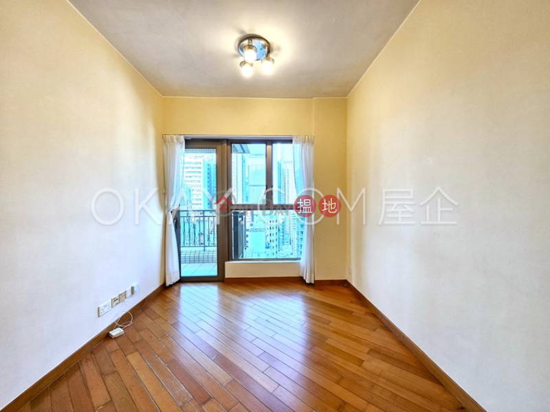 Practical 2 bedroom with balcony | For Sale | The Zenith Phase 1, Block 3 尚翹峰1期3座 Sales Listings