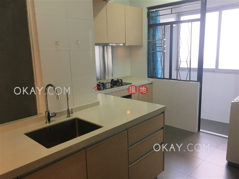 Tasteful 3 bedroom with balcony | Rental, 89 Blue Pool Road 藍塘道89 號 Rental Listings | Wan Chai District (OKAY-R293559)