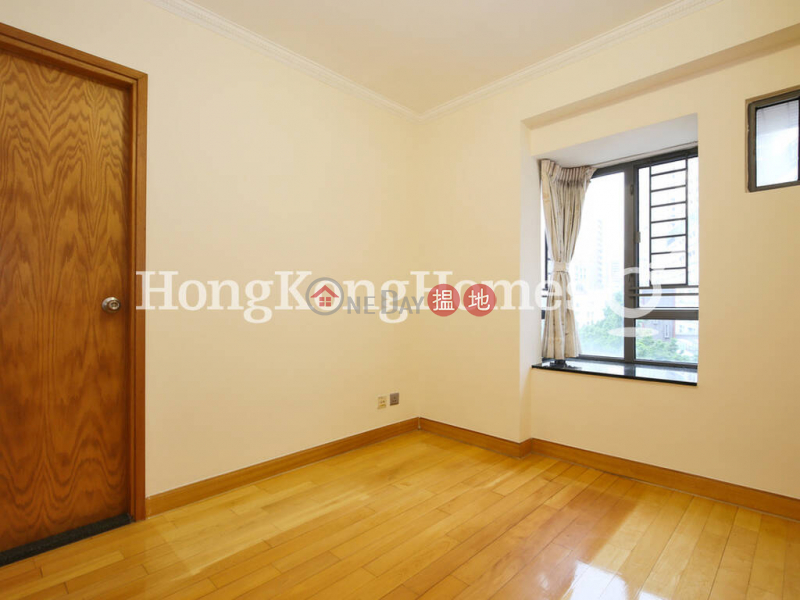 3 Bedroom Family Unit for Rent at Hollywood Terrace | 123 Hollywood Road | Central District, Hong Kong | Rental, HK$ 31,000/ month