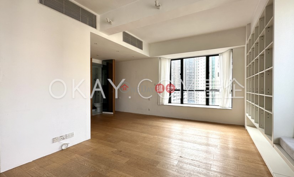 Nicely kept 2 bedroom on high floor with parking | For Sale 20-22 MacDonnell Road | Central District Hong Kong | Sales HK$ 18M