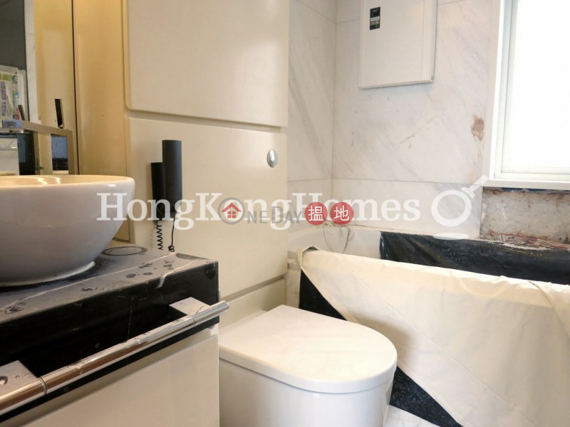 HK$ 40,000/ month, Centrestage | Central District, 3 Bedroom Family Unit for Rent at Centrestage