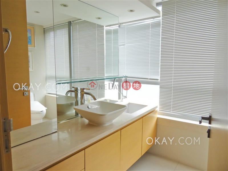 Luxurious 4 bed on high floor with balcony & parking | For Sale | Serenade 上林 Sales Listings