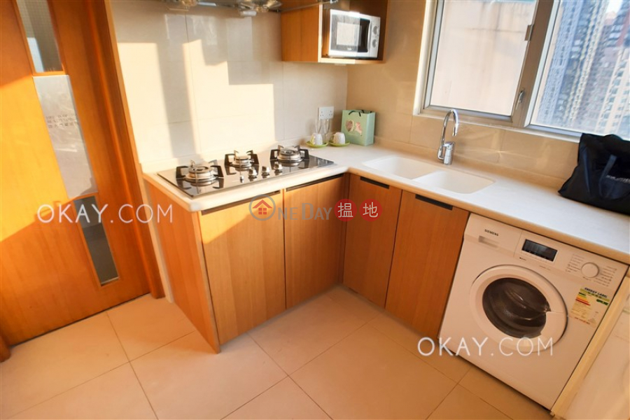 Nicely kept 2 bedroom on high floor with balcony | Rental | NO. 118 Tung Lo Wan Road 銅鑼灣道118號 Rental Listings
