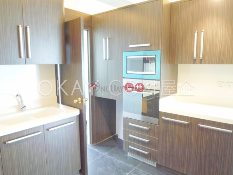 Tasteful 3 bedroom on high floor | For Sale | Beacon Heights 畢架山花園 Sales Listings