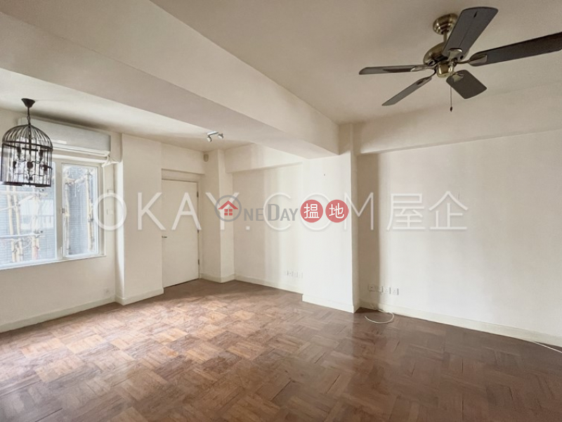 Property Search Hong Kong | OneDay | Residential | Rental Listings Generous 3 bedroom in Mid-levels West | Rental