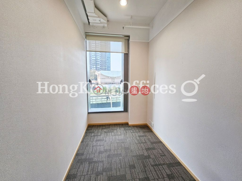 HK$ 24,960/ month | 41 Heung Yip Road | Southern District Office Unit for Rent at 41 Heung Yip Road