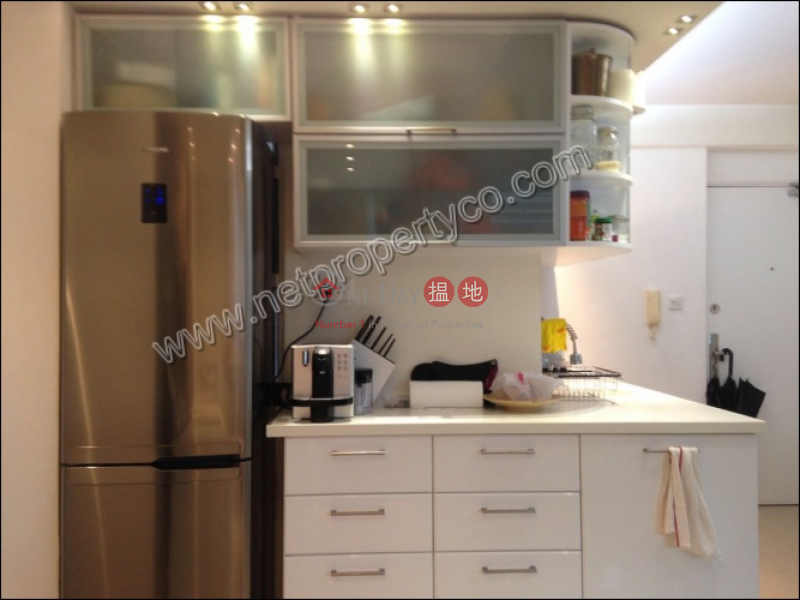 HK$ 30,000/ month CNT Bisney, Western District, Apartment for Rent with Roof Top