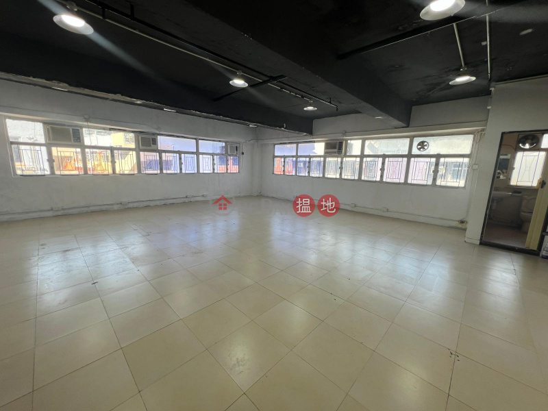 多窗 光猛 合各種用途|15-17成業街 | 觀塘區|香港|出租-HK$ 17,000/ 月
