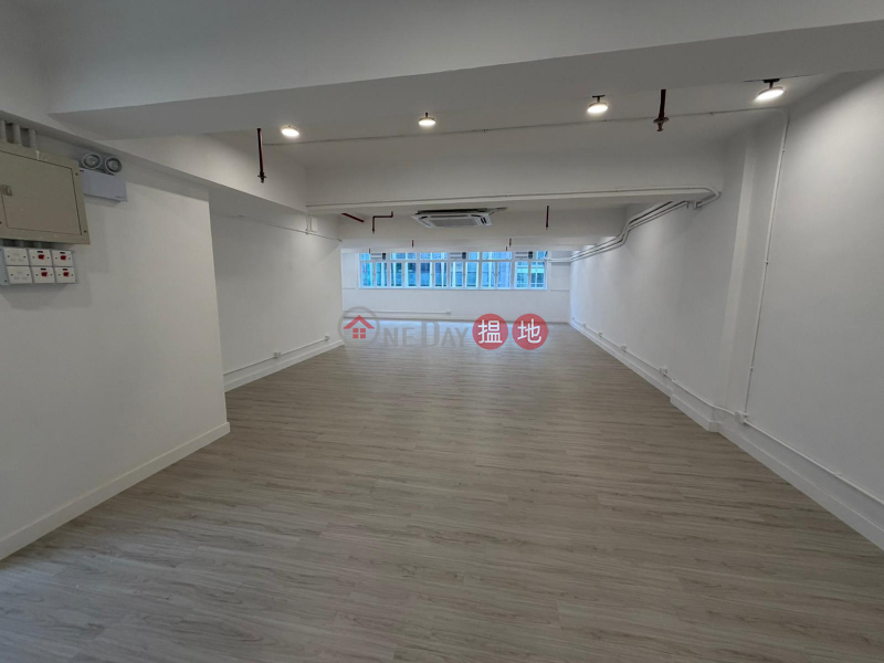 Prime Sheung Wan Office/Studio Space – Newly Renovated & Ready to Move In! | Wah Kit Commercial Centre 華傑商業中心 Rental Listings