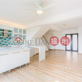 Nicely kept house with rooftop, terrace | Rental | Burlingame Garden 柏寧頓花園 _0