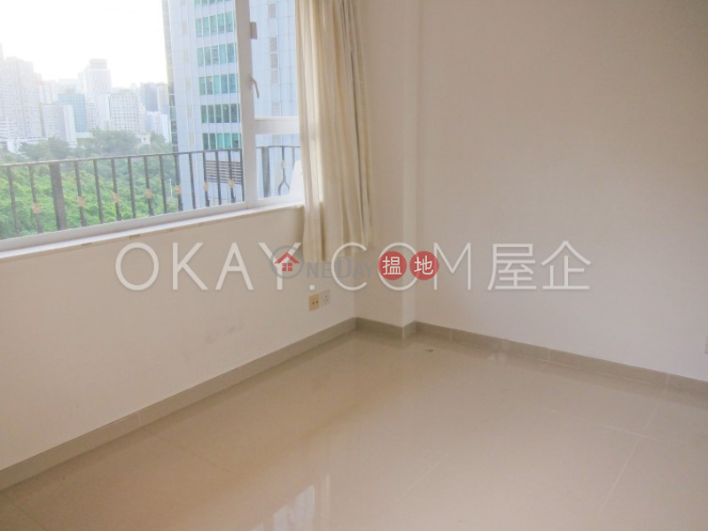 2房1廁,實用率高,極高層,可養寵物山村大廈出售單位|山村大廈(Village Tower)出售樓盤 (OKAY-S6478)