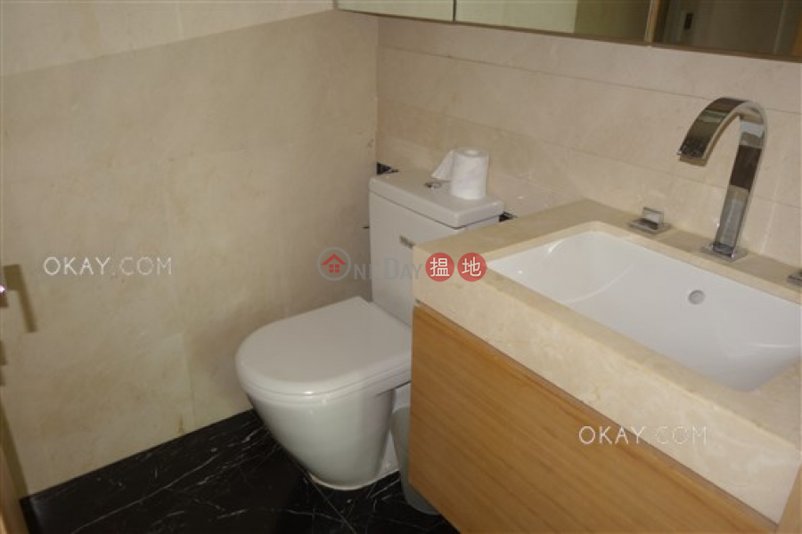 HK$ 25,000/ month, York Place Wan Chai District | Charming 2 bedroom with balcony | Rental