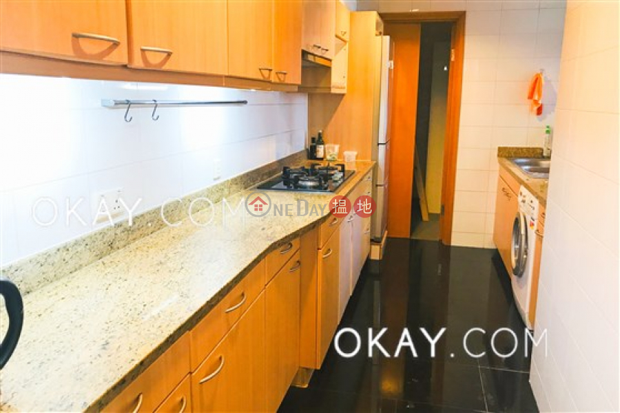 Unique 3 bedroom in Kowloon Station | Rental | The Waterfront Phase 1 Tower 1 漾日居1期1座 Rental Listings