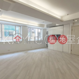 Lovely 3 bedroom in Western District | Rental | Hau Wo Court 厚威閣 _0