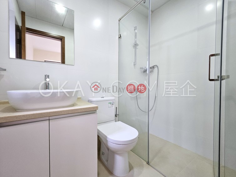 Nicely kept 3 bedroom on high floor | Rental | Green Village No. 8A-8D Wang Fung Terrace Green Village No. 8A-8D Wang Fung Terrace Rental Listings