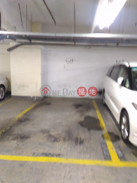 private carpark, Kwun Tong Industrial Centre 官塘工業中心 Rental Listings | Kwun Tong District (KANTS-0524954954)