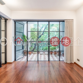 Efficient 2 bedroom with balcony | Rental | Hoover Mansion 豪華大廈 _0