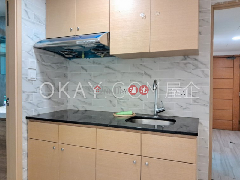 Gorgeous 2 bedroom with terrace | Rental, Johnston Court 莊士頓大樓 Rental Listings | Wan Chai District (OKAY-R371291)