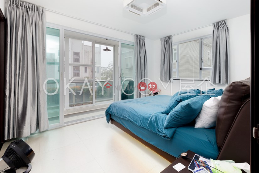 Luxurious house with rooftop & balcony | For Sale | Mau Po Village 茅莆村 Sales Listings