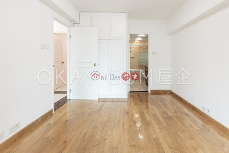 HK$ 18M, Imperial Court Western District, Tasteful 3 bedroom in Mid-levels West | For Sale