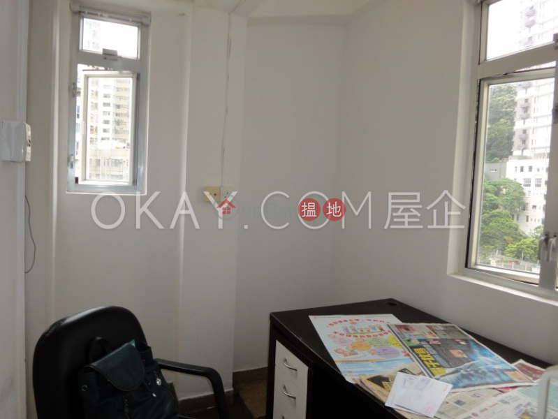 HK$ 42,000/ month | Kan Oke House, Wan Chai District | Popular 2 bedroom on high floor with balcony & parking | Rental